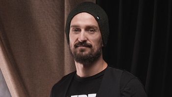 Konrad Tomaszkiewicz explica por qué un retraso de PlayStation 6 y Xbox Helix beneficiaría a los estudios
