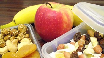 Elegir una colación saludable es