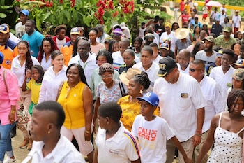 La vicepresidenta fue recibida para