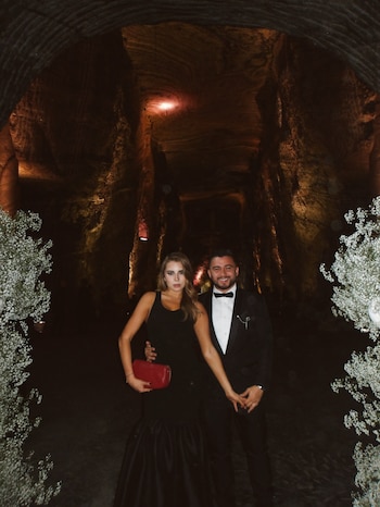 La creadora de contenido asistió a la Catedral de Sal acompañada por su pareja, el ingeniero Humberto Vargas - crédito @ornellasierra/Instagram