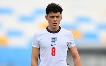 Alexander Robertson con la selección