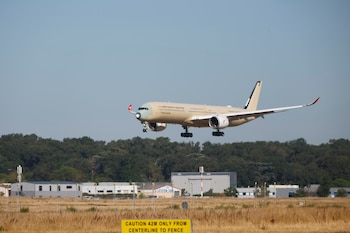 El primer vuelo del Qantas A350-1000ULR (Airbus)