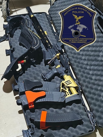 Imputaron a un menor que se grababa disparando y subía a redes los videos con armas de fuego