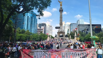 EN VIVO | Bloqueos en carreteras, accidentes y manifestaciones hoy lunes 1 de junio: integrantes de la CNTE llegan al Ángel de la Independencia