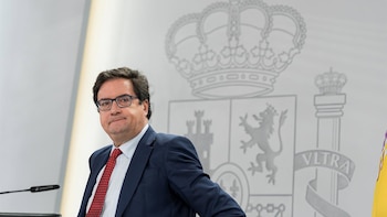 Óscar López defiende que este Gobierno es el que más invirtió en Galicia: "Si Rueda quiere copiar a Ayuso llega tarde"