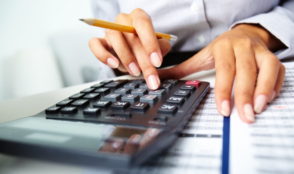 Pagar las obligaciones dentro del plazo establecido es la principal recomendación para mejorar el historial crediticio. Foto: Apurata