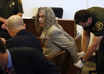 El primer juicio, en 1980, terminó con condena a muerte. La Corte Suprema de California la anuló