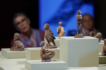 "Híbrido", de Adriana Bustos (Télam)