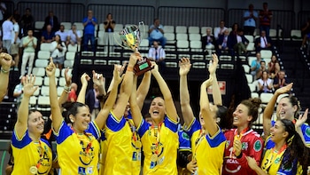 El Rocasa Gran Canaria se proclama campeón de la Supercopa Iberdrola de balonmano
