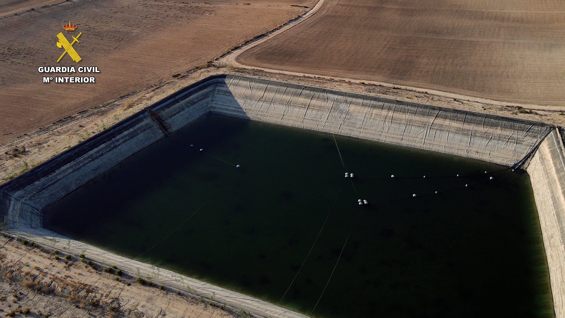 La Guardia Civil, en el marco de la Operación Zahorí, ha detectado más de 900 infraestructuras ilegales de captación de agua, como pozos o balsas. (Guardia Civil)