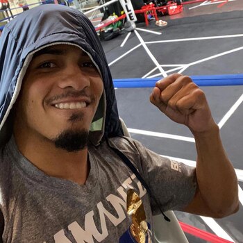 El boxeador representó a Puerto