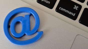 Así puedes hacer @ de distintas maneras con tu teclado.