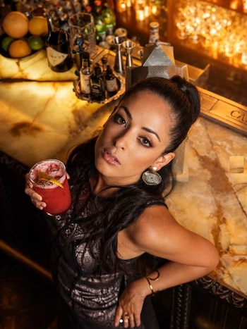 Mientras enfrenta el hackeo, la