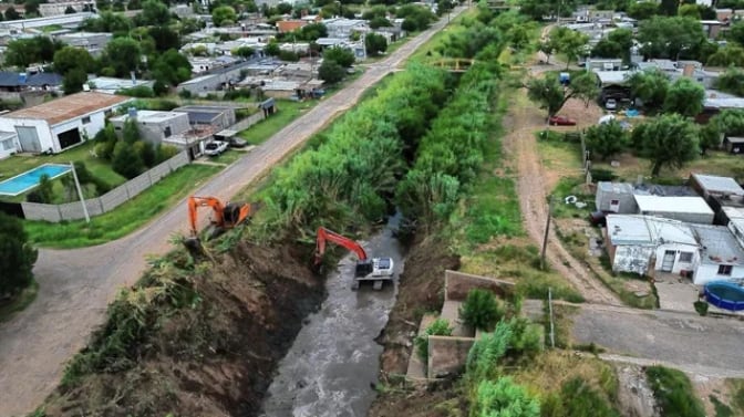 Los trabajos forman parte del plan hídrico provincial y alcanzarán 12 canales estratégicos del centro santafesino (Fuente: UNO Santa Fe)