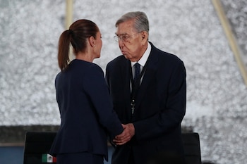 La presidenta de México junto a Cuauhtémoc Cárdenas. REUTERS/Henry Romero