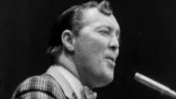 El rulo sobre su frente: