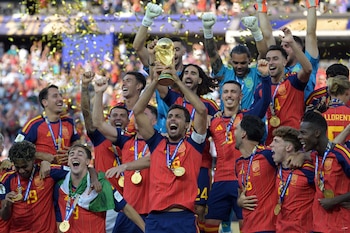 Final Copa Mundial de la FIFA 2026 – Argentina Vs España - España campeon levantando la copa