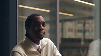 Invirtieron en acciones meme. Después