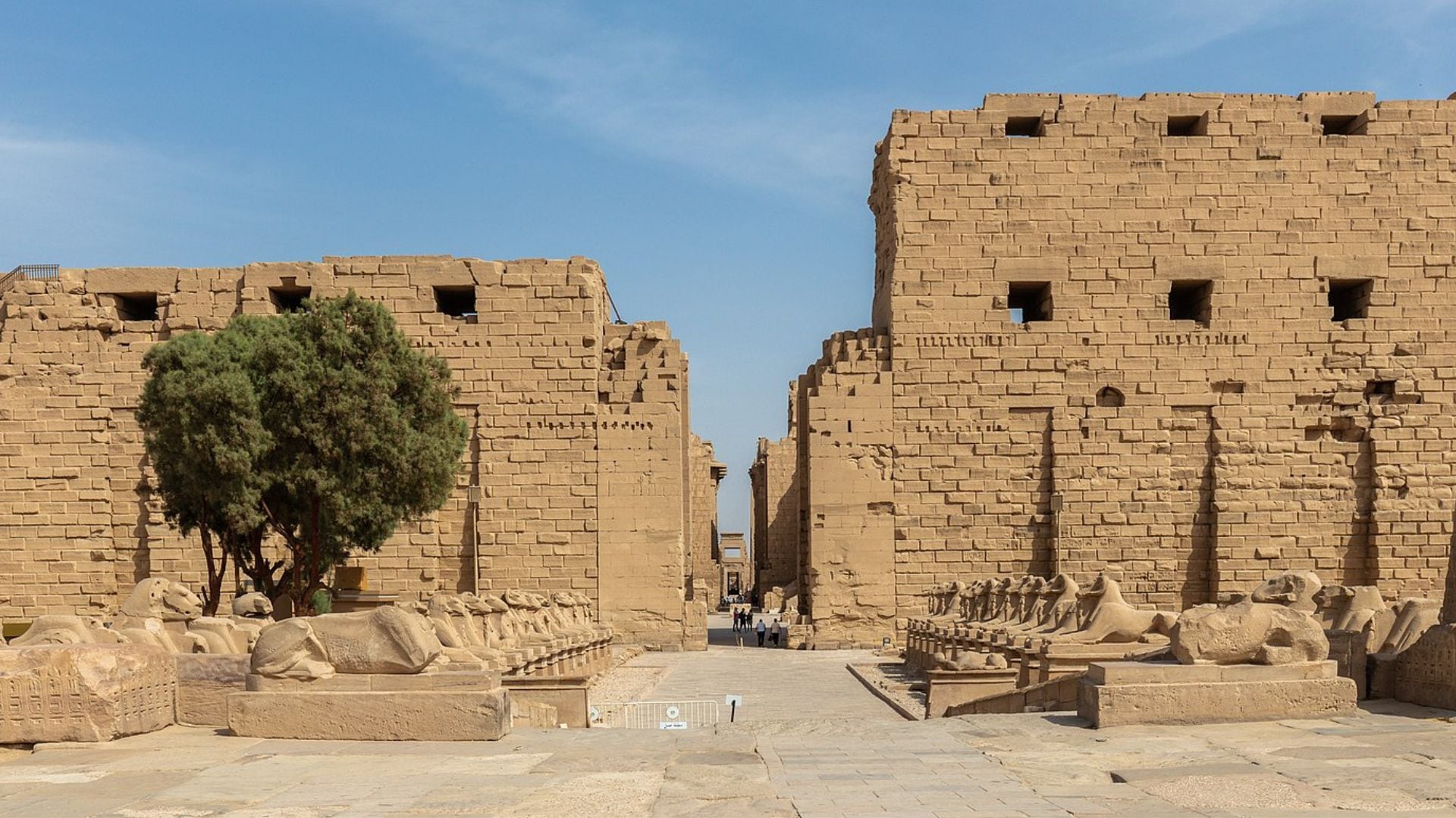 Las ciudades perdidas de Akkad, Itjtawy, Irisaĝrig y Thinis representan algunos de los mayores enigmas de la arqueología antigua (Dominio Público)