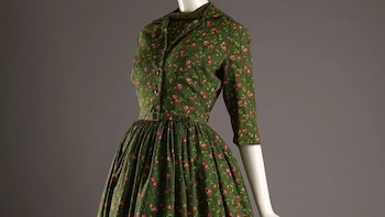 El Museo Harris de Preston revive la moda que conquistó a la reina Isabel II