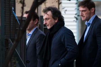Angelo Calcaterra, ex dueño de IECSA y primo del presidente Mauricio Macri, luego de confesar en Comodoro Py ante el juez federal Claudio Bonadio haber pagado coimas al gobierno kirchnerista.