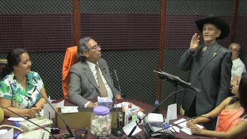 Además de dar noticias en