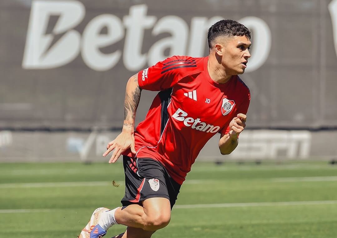 Juanfer Quintero se perfila como titular para jugar ante Vélez (Crédito @riverplate / Instagram)