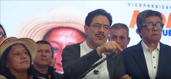 Cepeda solicitó que las autoridades electorales aclaren las diferencias detectadas en los datos - crédito Prensa Iván Cepeda