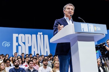 10/10/2026 El presidente del Partido Popular, Alberto Núñez Feijóo, durante un acto de precampaña del Partido Popular (PP), en Ifema, a 10 de octubre de 2026, en Madrid (España). El PP ha celebrado hoy su primer acto de precampaña para las elecciones generales del 29 de noviembre (29N). Feijóo ha asistido a este acto junto a la presidenta de la Comunidad de Madrid y el alcalde de la capital.
POLITICA
Carlos Luján - Europa Press