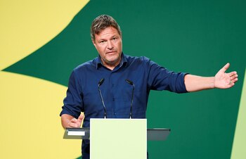 FOTO DE ARCHIVO: Robert Habeck,