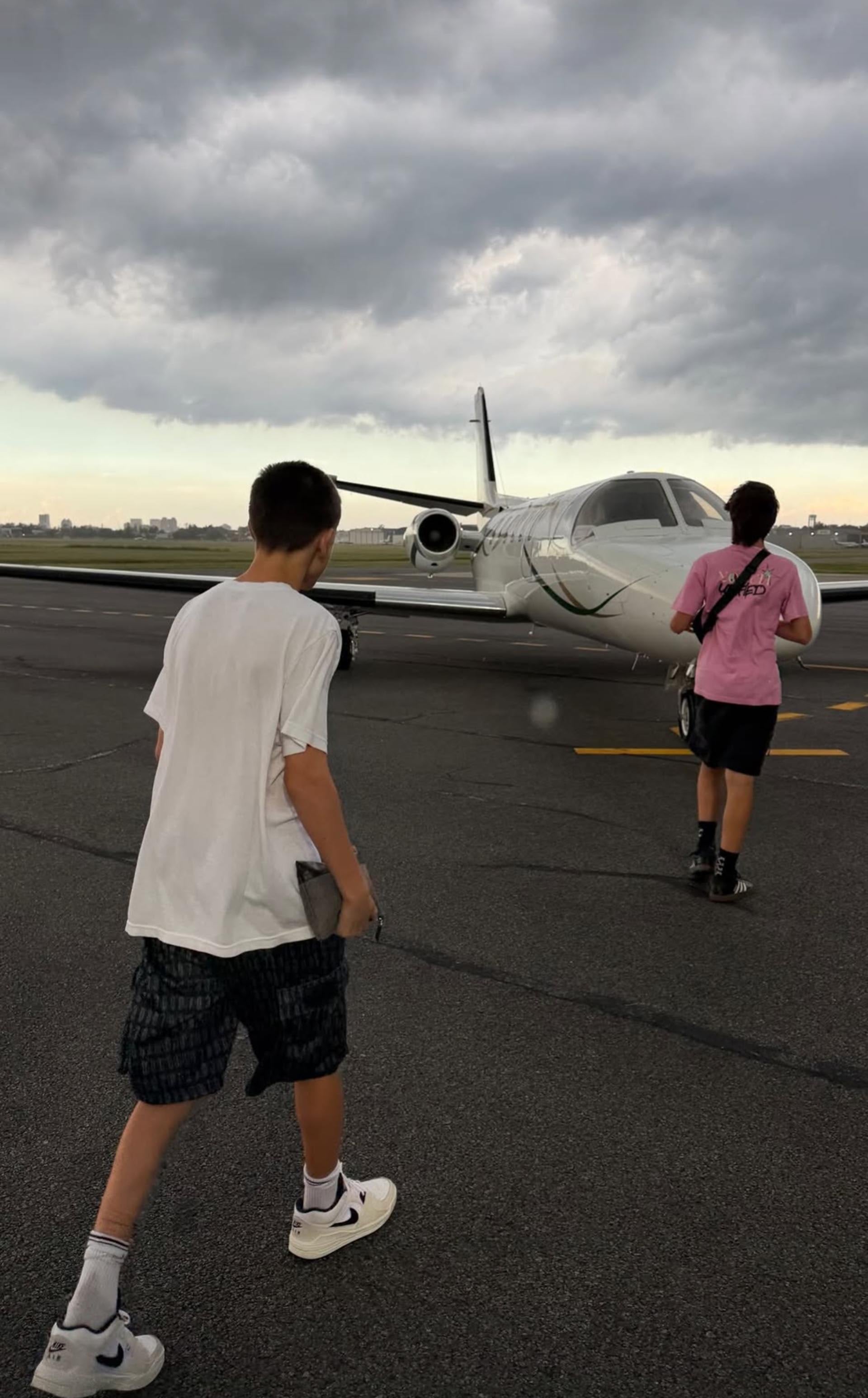 Zaira Nara, Nora Colosimo y Martín Migueles se suman al grupo familiar que acompaña a Wanda en Uruguay durante las celebraciones navideñas