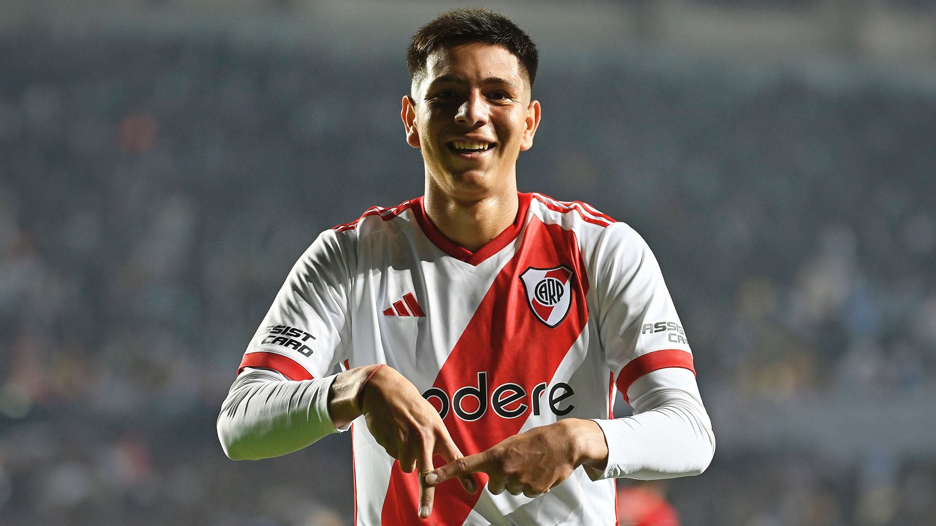 Tobías Leiva pasó al fútbol de Paraguay (@carp)