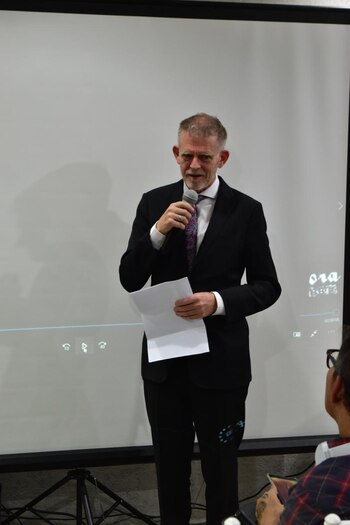 Mark Sinclair, embajador de Nueva