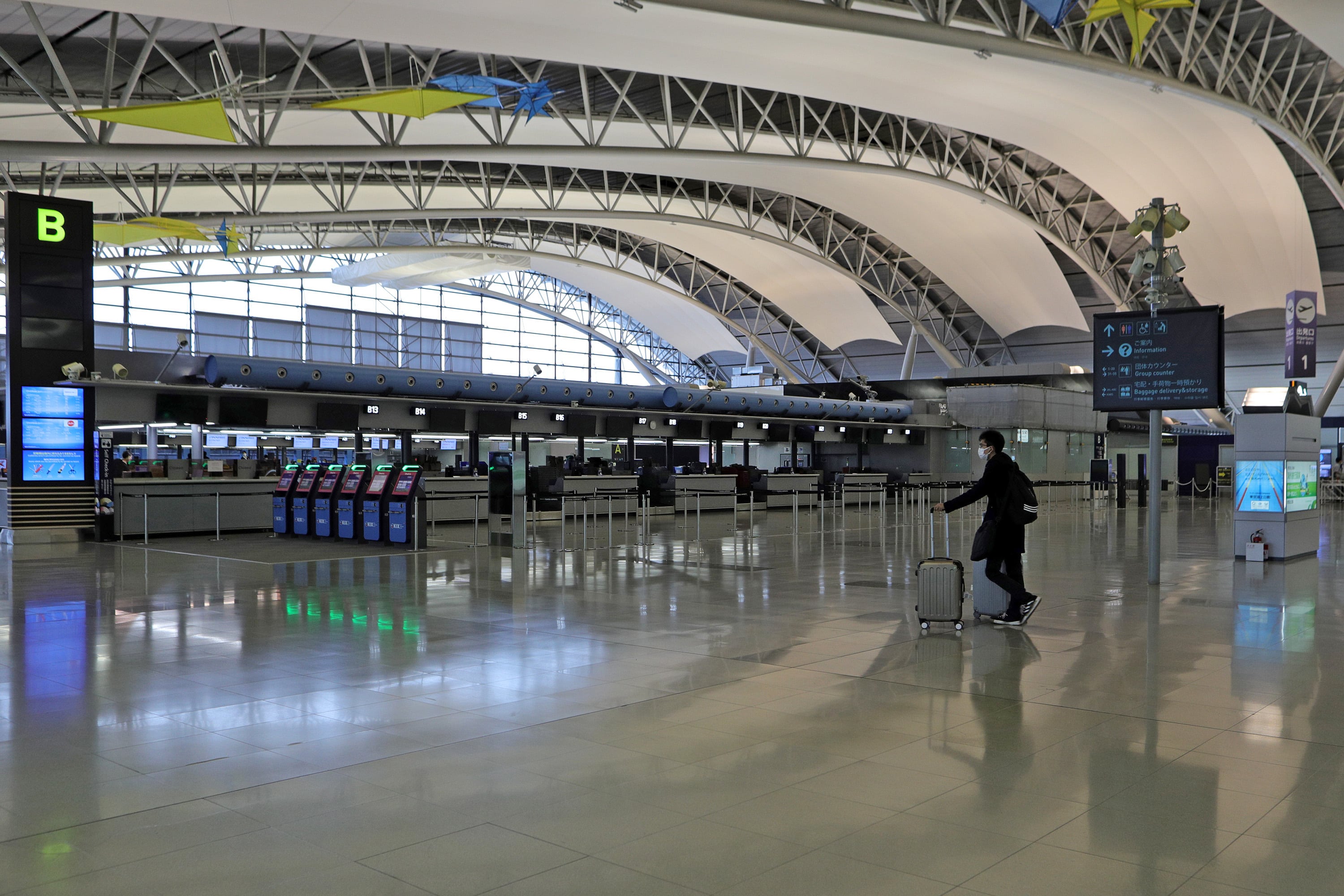 La aerolínea canceló el vuelo de regreso el 15 de marzo de 2020 y notificó la decisión por correo electrónico sin brindar asistencia a los pasajeros. (Foto de archivo: Buddhika Weerasinghe/Getty Images)