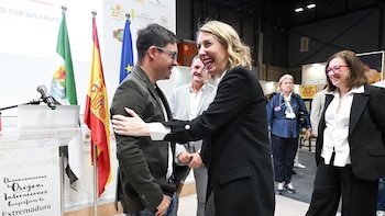 El PP y Vox cierran un pacto de gobierno en Extremadura y Guardiola será investida presidenta