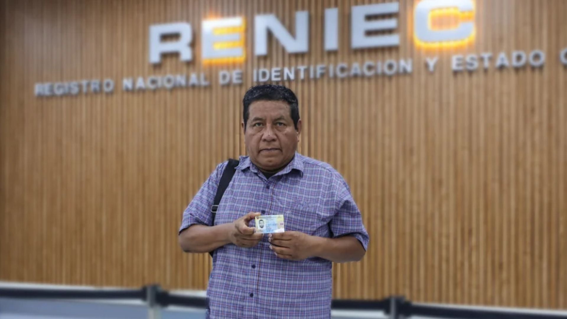 El DNI electrónico es un documento oficial de identificación que incorpora un chip con datos del titular y permite acreditar su identidad tanto de manera presencial como en determinados servicios digitales seguros - Créditos: Reniec.