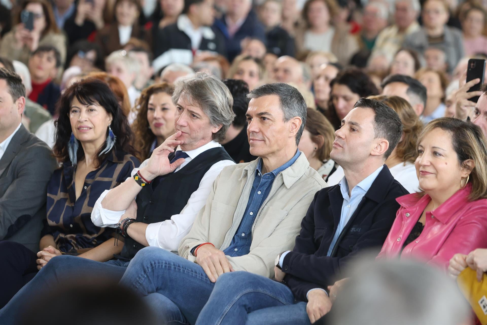 VÍDEO: Sánchez, frente a los «tecnoligarcas de EEUU»: «Vamos a quitar sus manos de la salud de nuestros hijos»