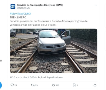 Un vehículo se quedó atorado