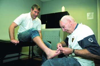 "El Busca" atendiendo a Martín