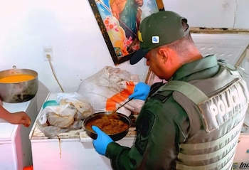 Las autoridades decomisaron de forma preventiva carne de fauna silvestre que se ofrecía para consumo humano en el restaurante - crédito Policía Ambiental