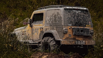 Cómo limpiar el barro de tu coche: estos son los pasos que debes seguir para interior y exterior