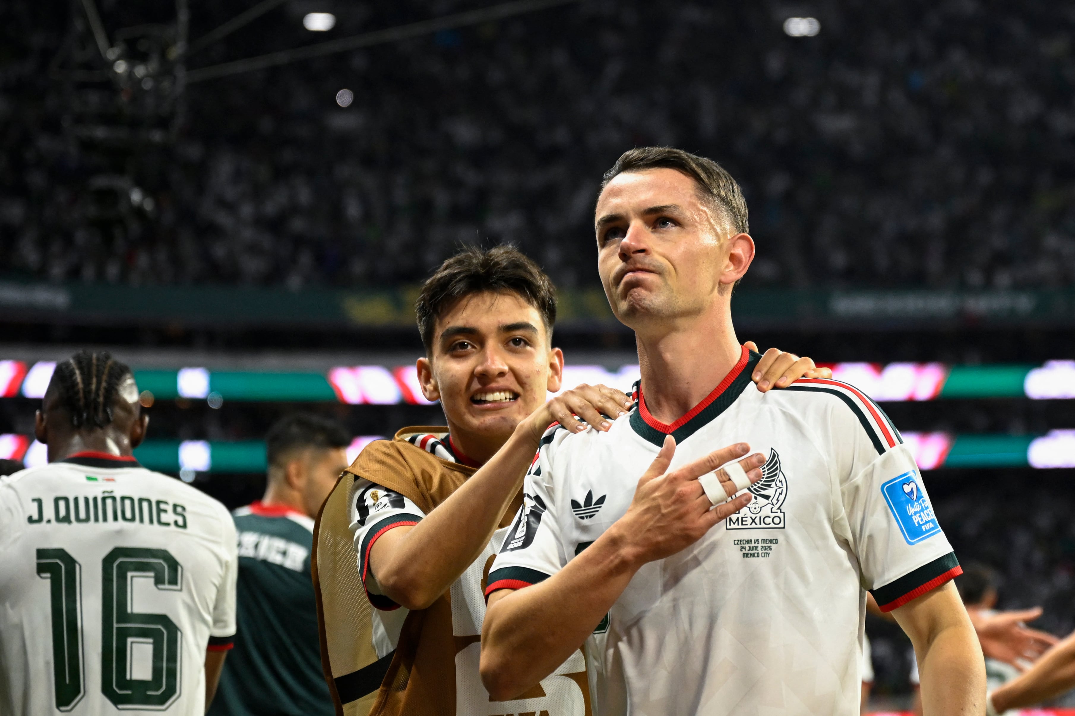 Fidalgo agradeció a la afición mexicana y al Club América, asegurando: “Sin ellos, hoy no estaría aquí”. (Photo by Alfredo ESTRELLA / AFP)