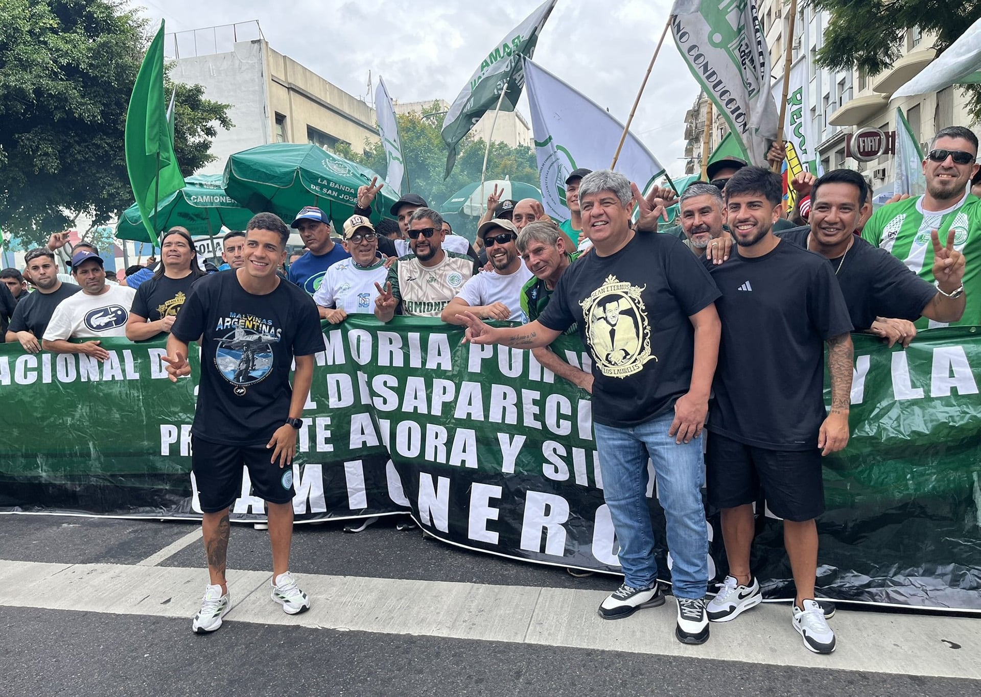 Pablo Moyano reapareció en la marcha del 24 de marzo en repudio del golpe militar de 1976