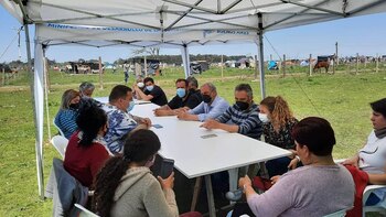 Mesa de diálogo en la