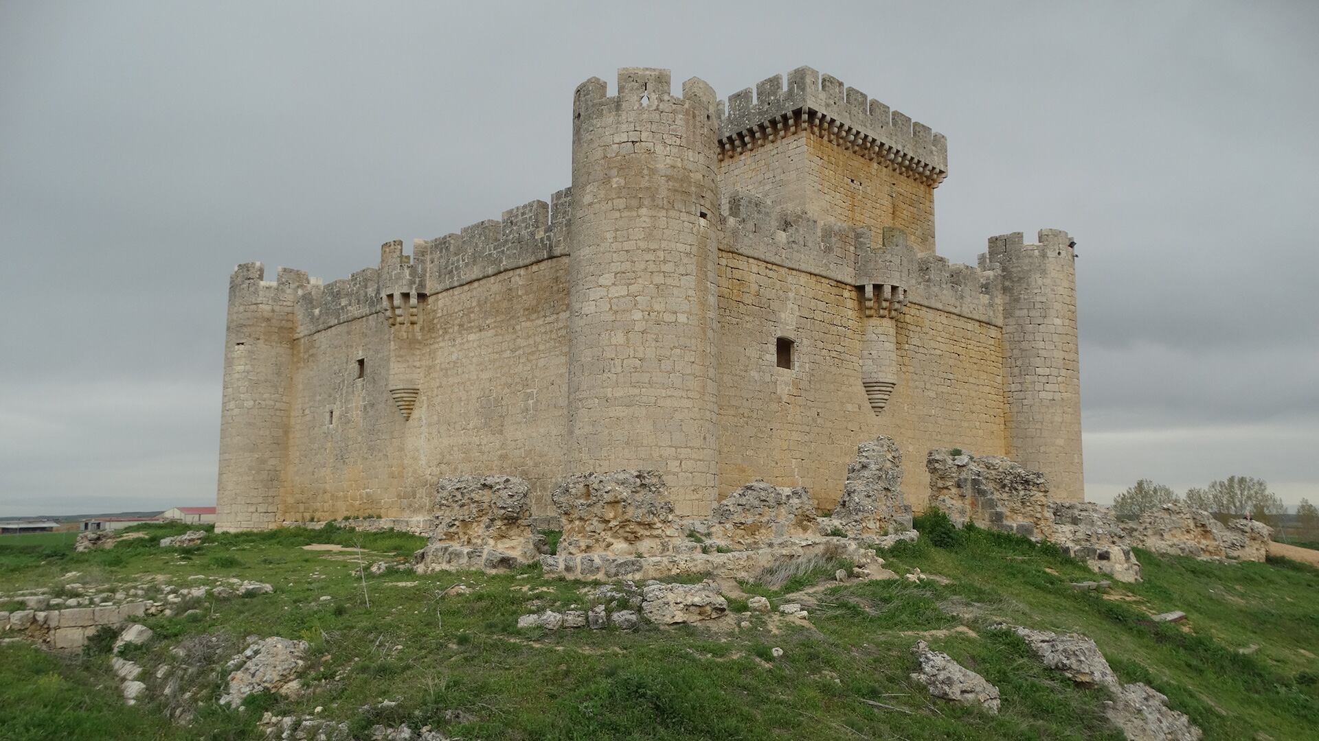 Una fortaleza en Zamora que resguarda siglos de batallas, reconstrucciones y un legado que conecta la arquitectura medieval con la actualidad (Wikipedia / Nicolás Pérez)