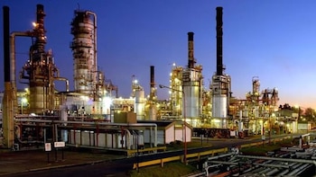 La petrolera estatal argentina YPF gana 2.494 millones hasta septiembre frente a unas pérdidas de 154 millones