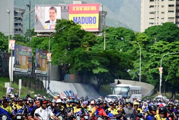 Simpatizantes del régimen chavista se