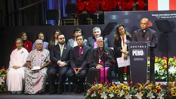 "Oremos por el Perú" se