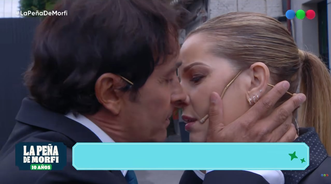 La secuencia recreó el tono romántico de Dulce Amor con diálogos y música que identificaron la historia de Victoria Bandi y Marcos