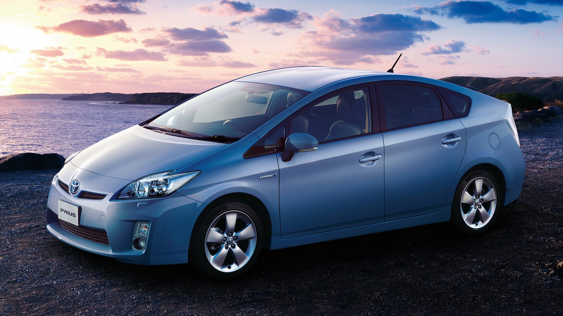 Toyota fue el precursor del auto híbrido en el año 2000. Y mientras sus competidores apostaban a los eléctricos, ellos se mantuvieron fieles a su convicción